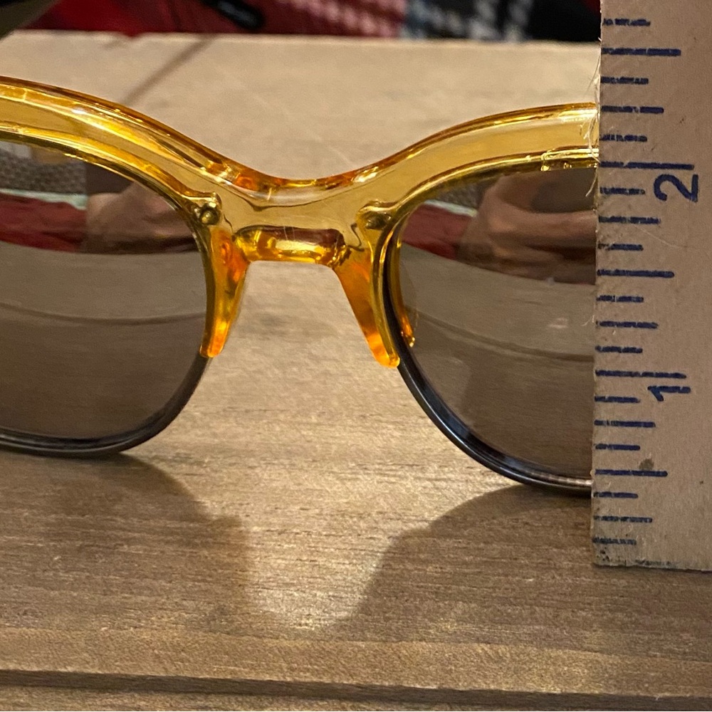 Quay Australia - Bronx Half-Rimmed Sunglasses in Coffee with Silver Mirr… - Picture 16 of 16